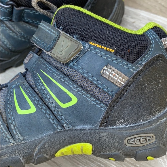 Keen Kids Oakridge Mid Hiking Shoe, Size 11 - Picture 5 of 6